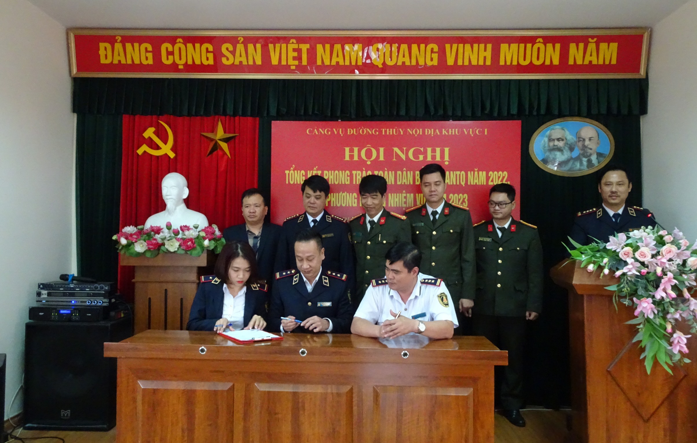 Cảng vụ Đường thủy nội địa khu vực I: Tổng kết công tác xây dựng phong trào toàn dân bảo vệ ANTQ năm 2022